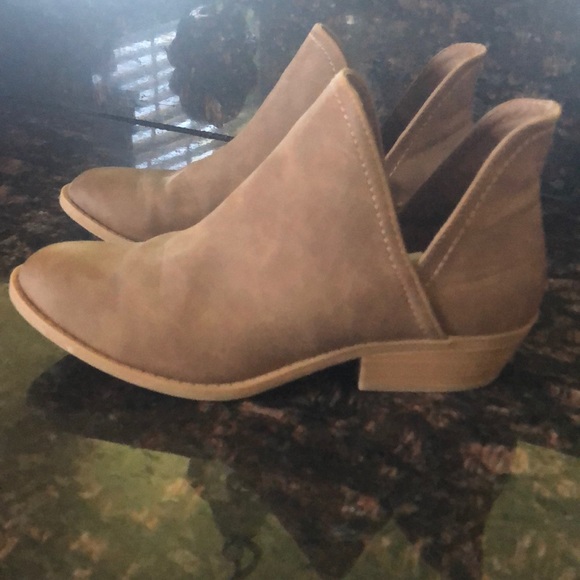 Target booties - Picture 2 of 4